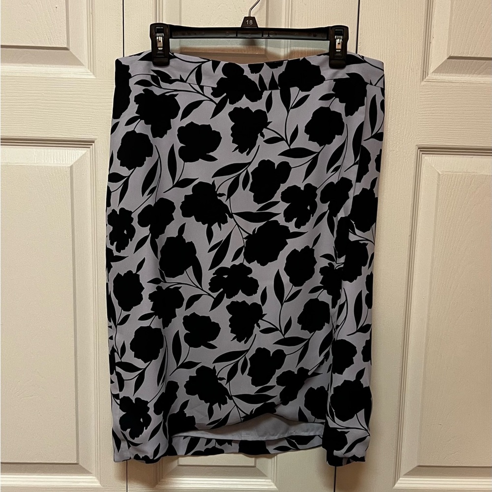 Ann Taylor Lined Light/Dark Blue Skirt